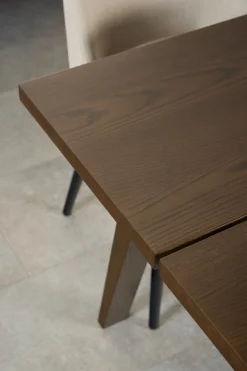 A-Line (ruokapöytä ruskea 200x95x75 cm pähkinä)