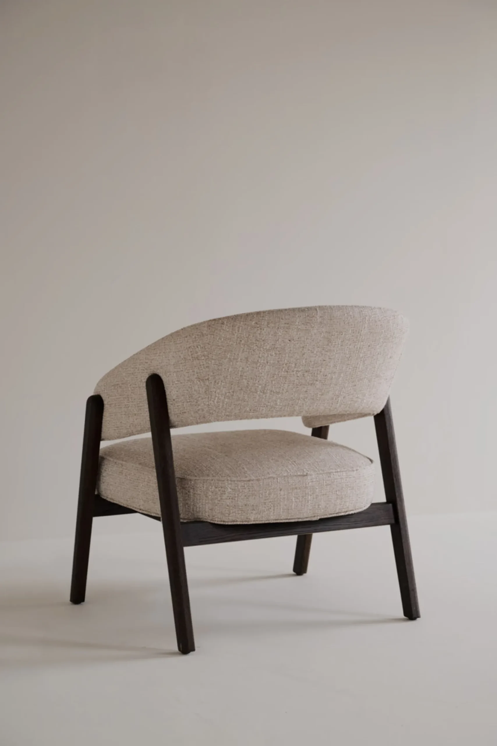 Barnaby (nojatuoli vaalea beige/ruskea)
