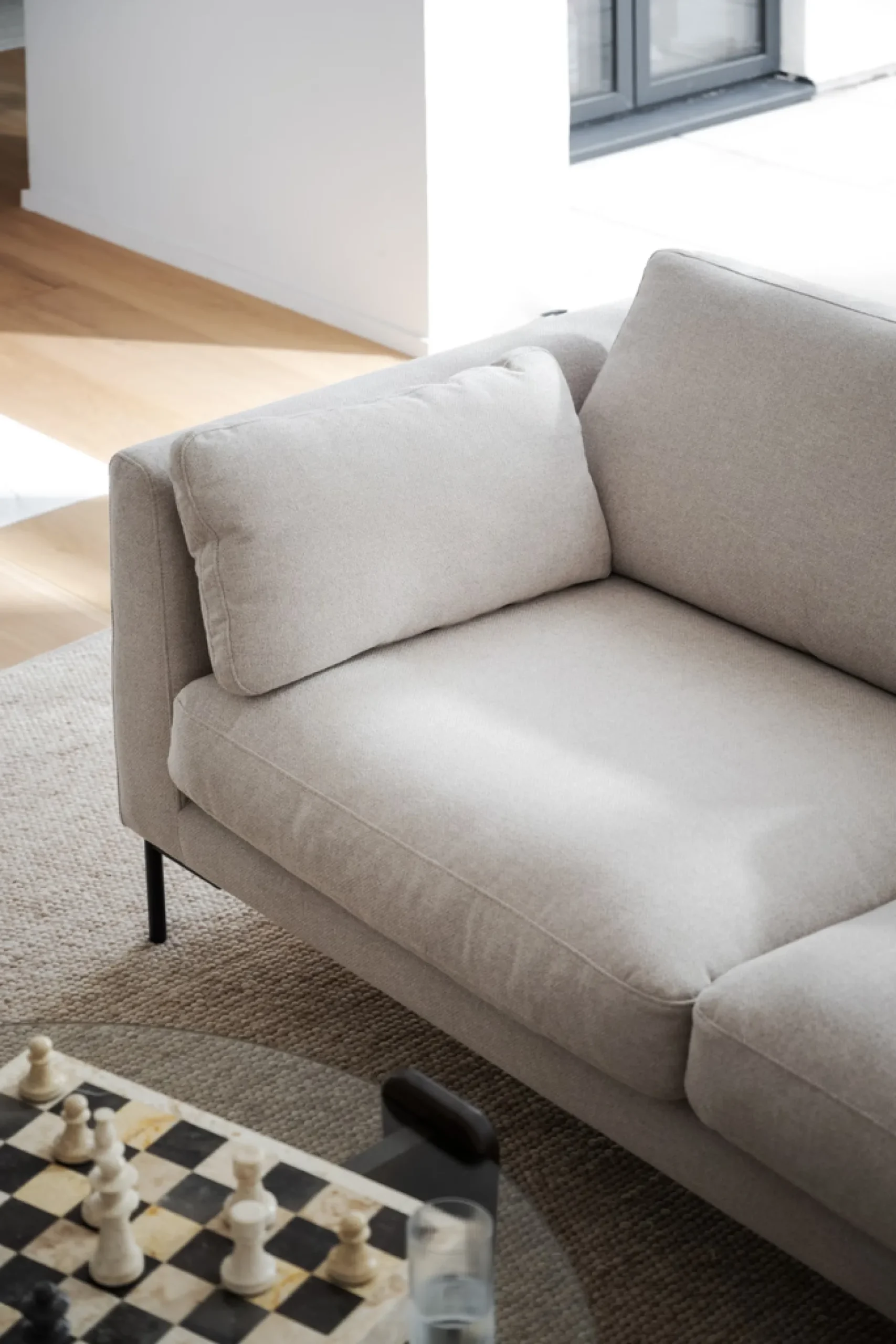 Corwin (3,5-ist. divaanisohva oikea, vaalea beige kangas rita 1)