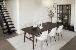 Hazelton (vitriini ovea+2ltk ruskea tammi)