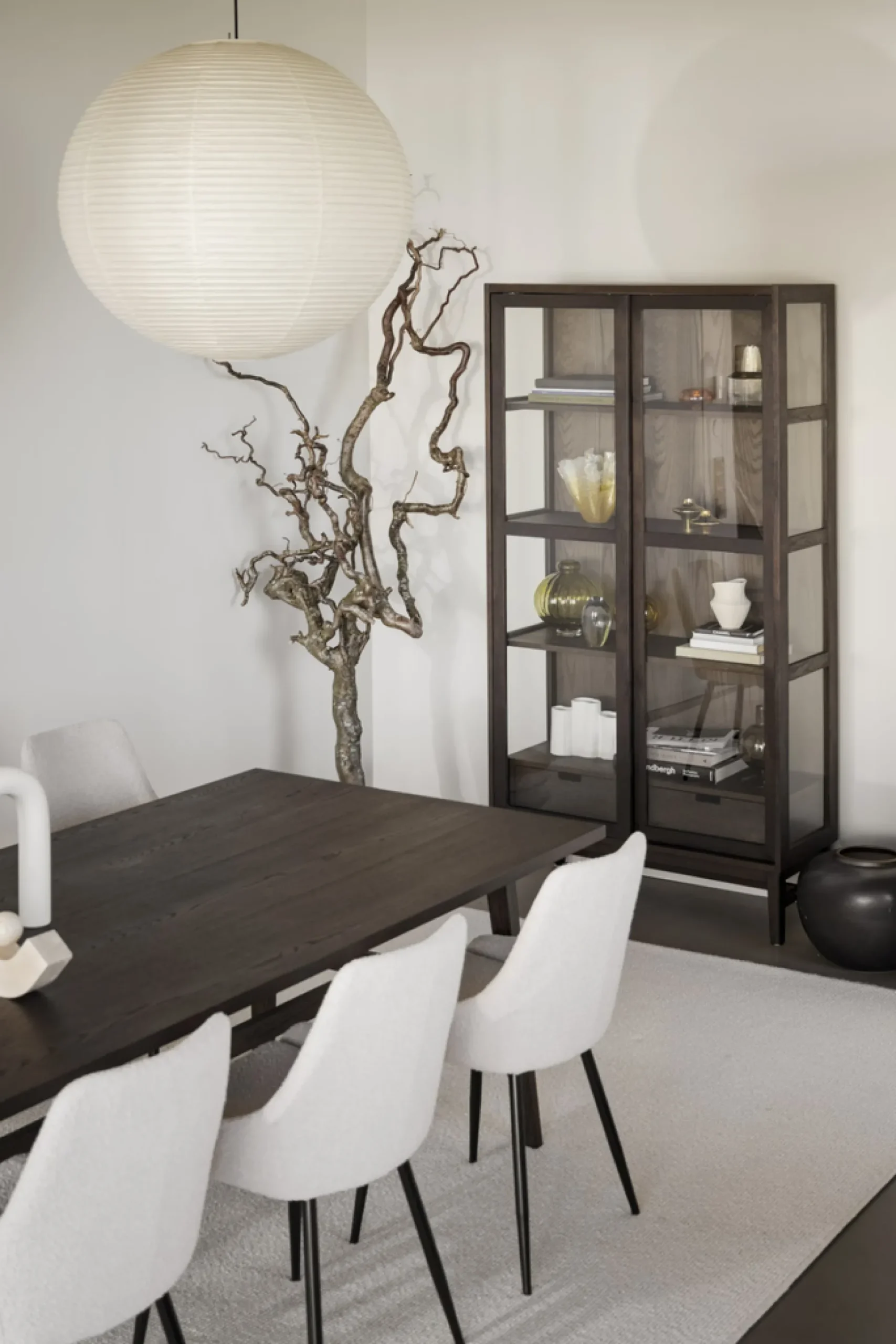 Hazelton (vitriini ovea+2ltk ruskea tammi)