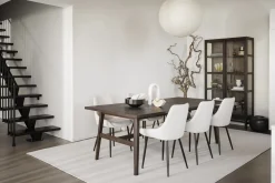 Hazelton (vitriini ovea+2ltk ruskea tammi)