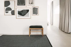 Lyyra (musta 160x230 cm matto)